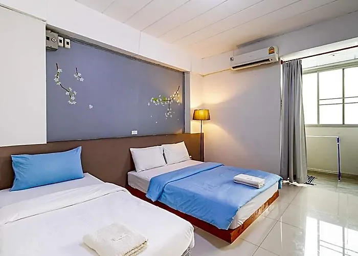 Alanda & Pinklao Hotell 2*