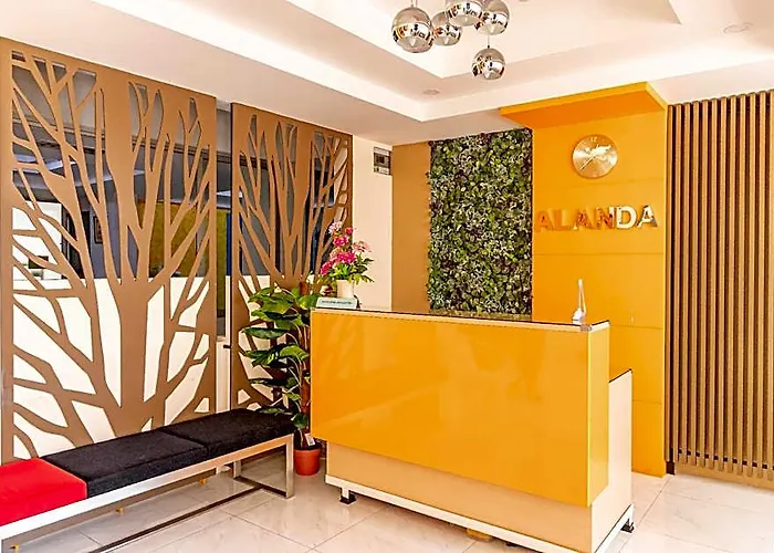 Alanda & Pinklao Hotell 2*